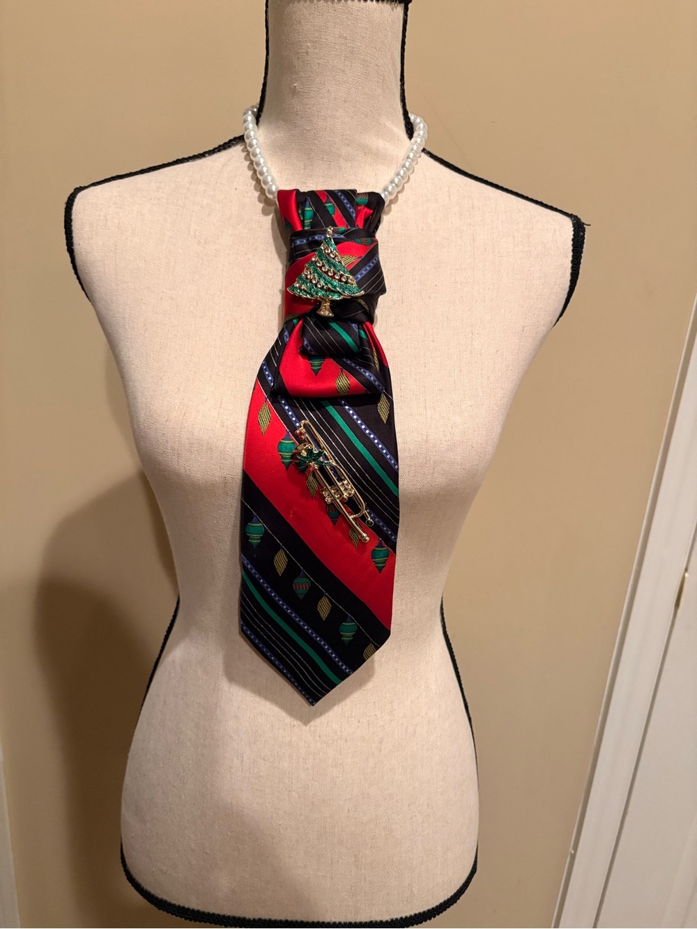Vintage Up cycle Women Christmas Tie with Pearl Necklace- Red, Blue and Green